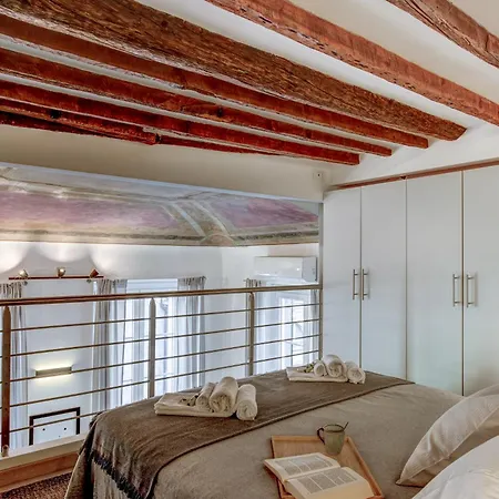 Apartamento Luminoso Nel Cuore Di Genova+balcone *